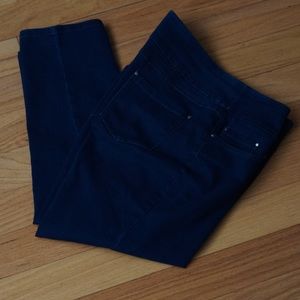 Time and Tru Pull on Jeans